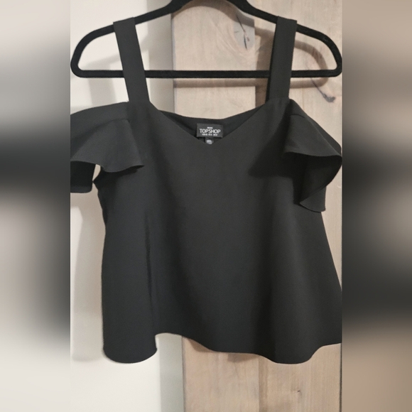 TOPSHOP Black off the shoulder top. Size 8 - Picture 6 of 13